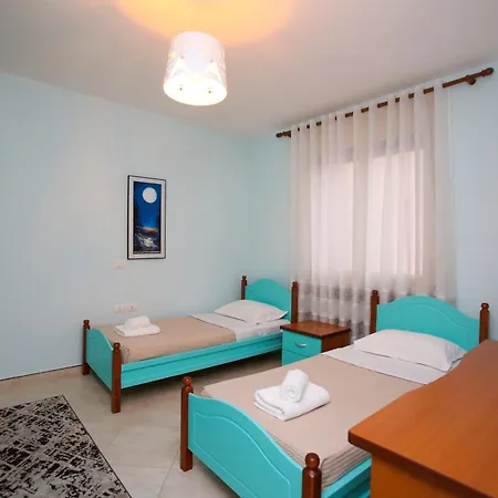 Apartment Visar Iriish